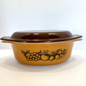 VTG Pyrex Old Orchard Fruit Brown Casserole Dish w/Lid #043 1.5 QT Ovenware